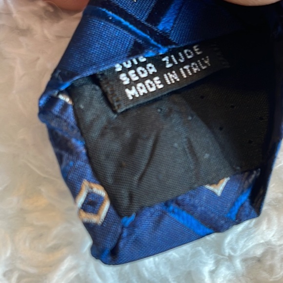 Barcelino silk tie made in Italy - Picture 4 of 8